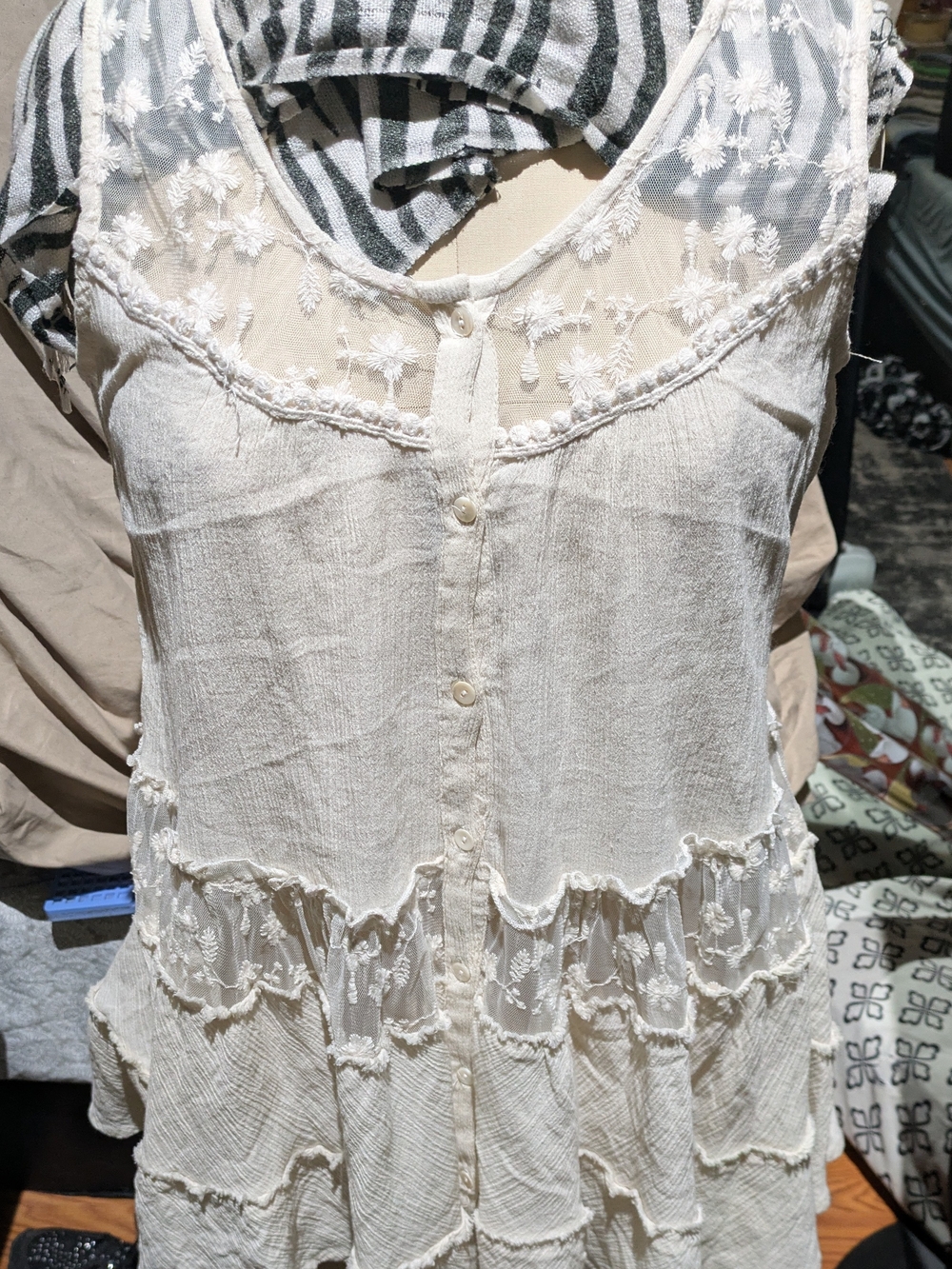 Sacred Threads Cream Sleeveless Lace-Trim Button Front Tunic